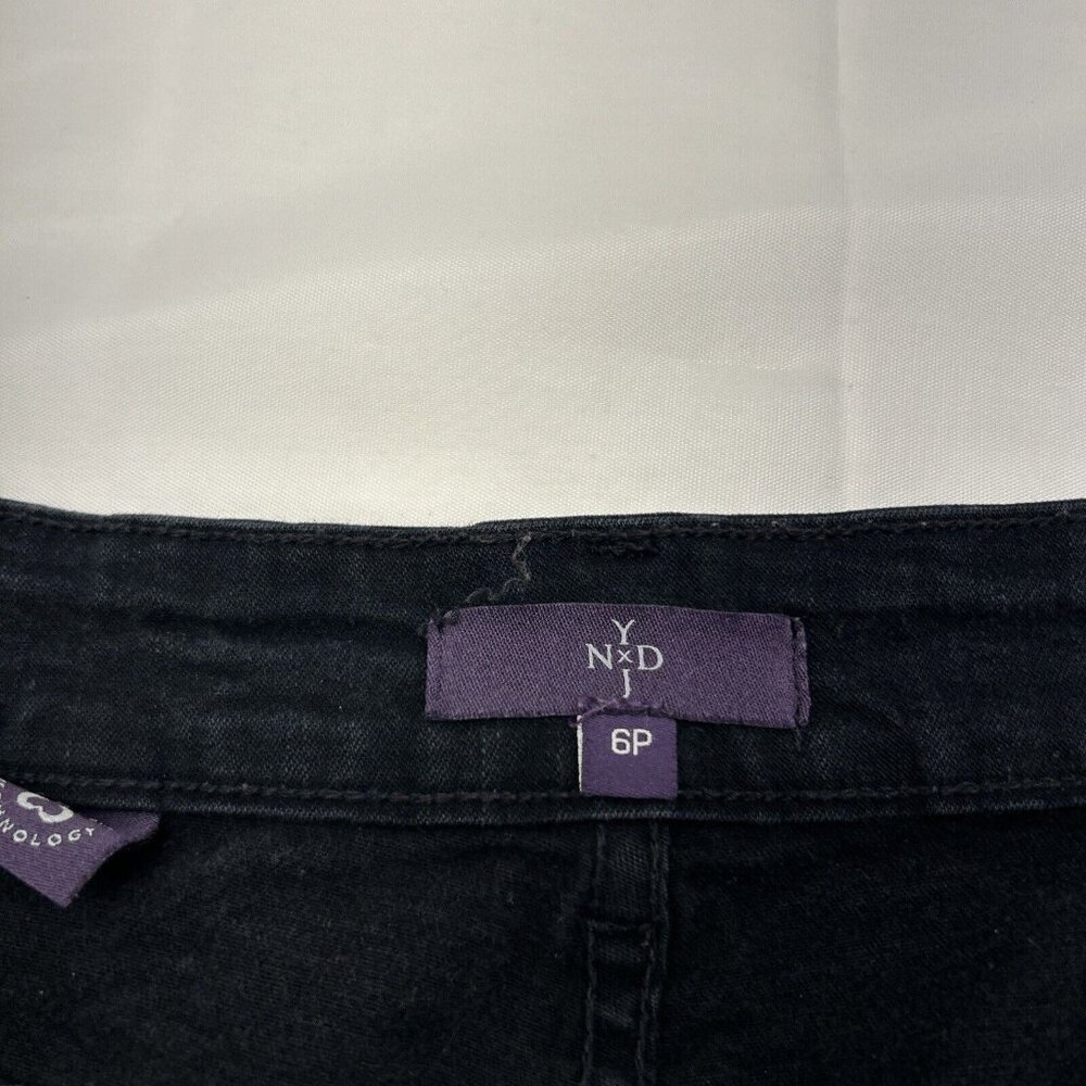 NYDJ Women's Black Original Slimming Fit Bootcut Rhinestones Back Pocket Size 6P - Picture 6 of 8